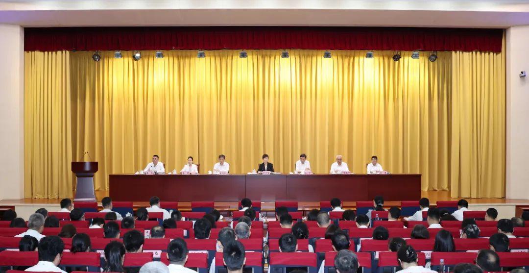昆山市數字化改革推進會暨“AI賦能”場景應用競賽決賽舉行